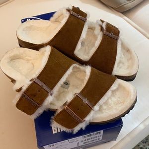 Birkenstock Arizona shearling. Mink.